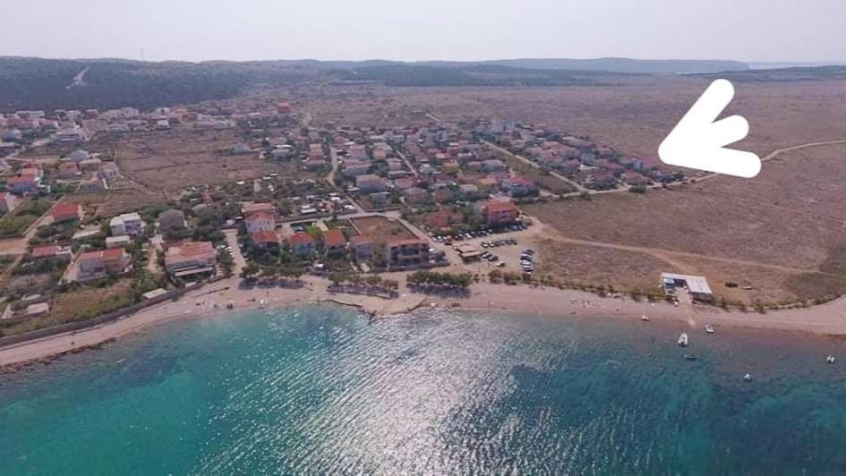 Apartmani Villa Anna Ražanac Buitenkant foto